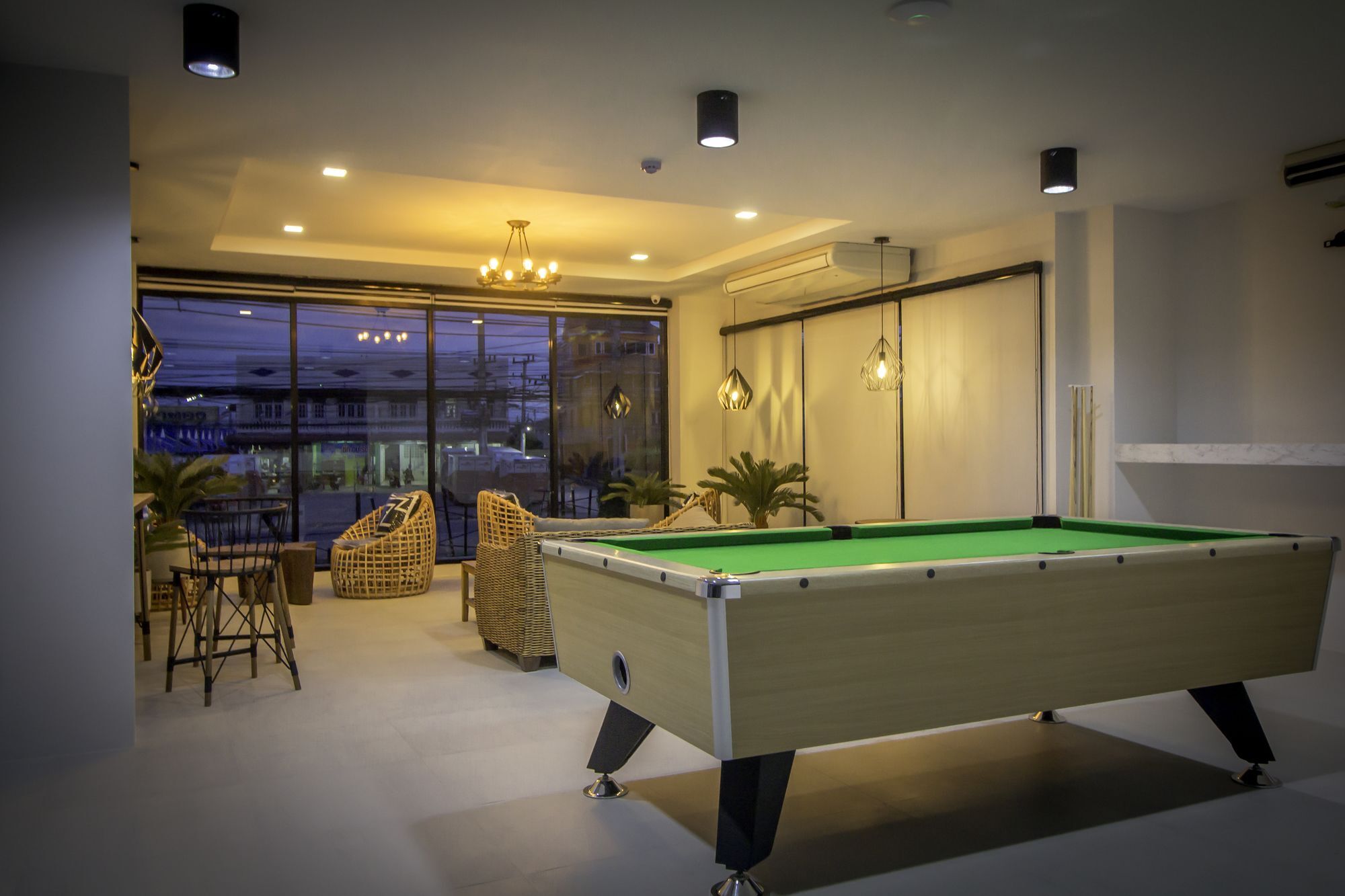 Triple Z Hotel Хуа Хин Екстериор снимка